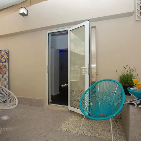 Loc Hospitality Urban アパートホテル コルフ島