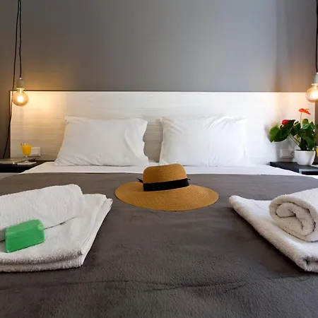 Loc Hospitality Urban アパートホテル コルフ島