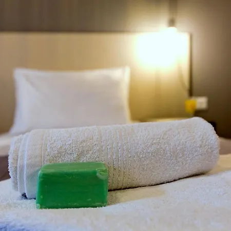 アパートホテル Loc Hospitality Urban 2*
